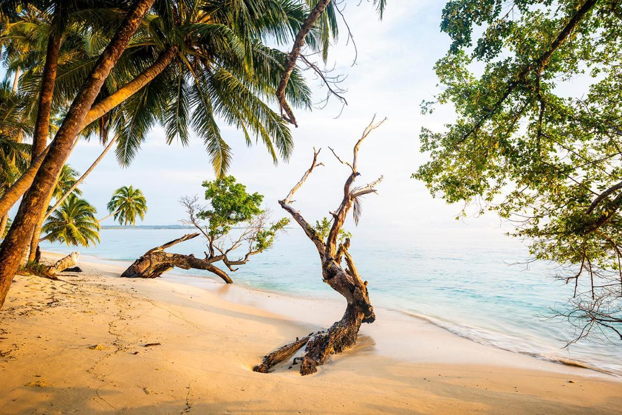 Pinang Island - Private Island Sea View Bungalows Singkil  Luaran gambar