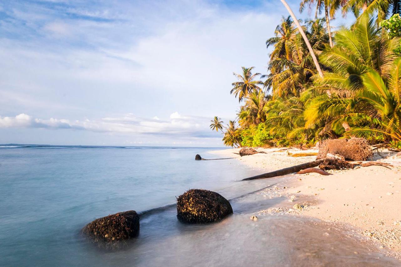 Pinang Island - Private Island Sea View Bungalows Singkil  Luaran gambar