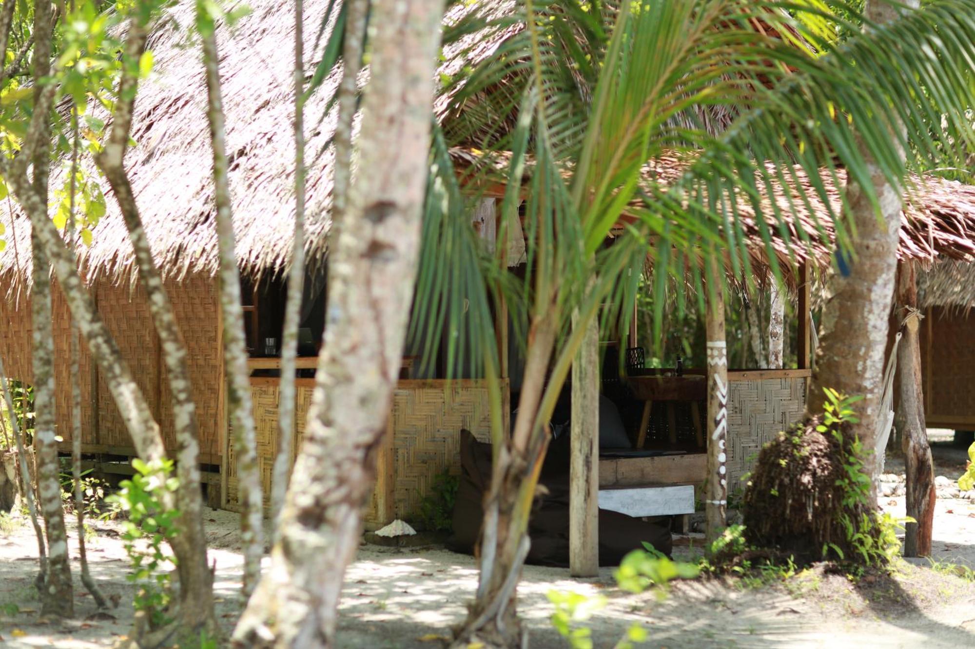 Pinang Island - Private Island Sea View Bungalows Singkil  Luaran gambar