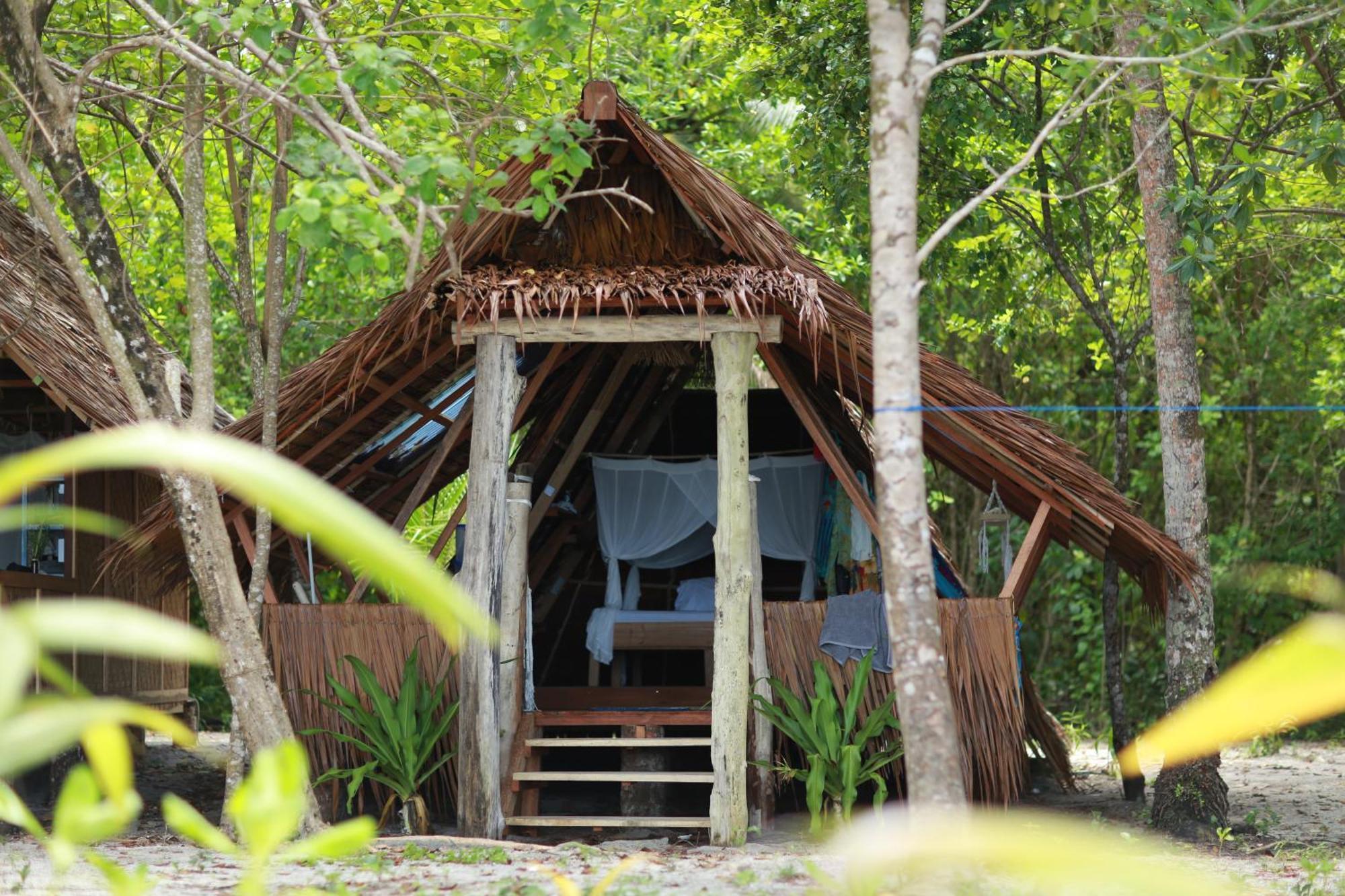 Pinang Island - Private Island Sea View Bungalows Singkil  Luaran gambar