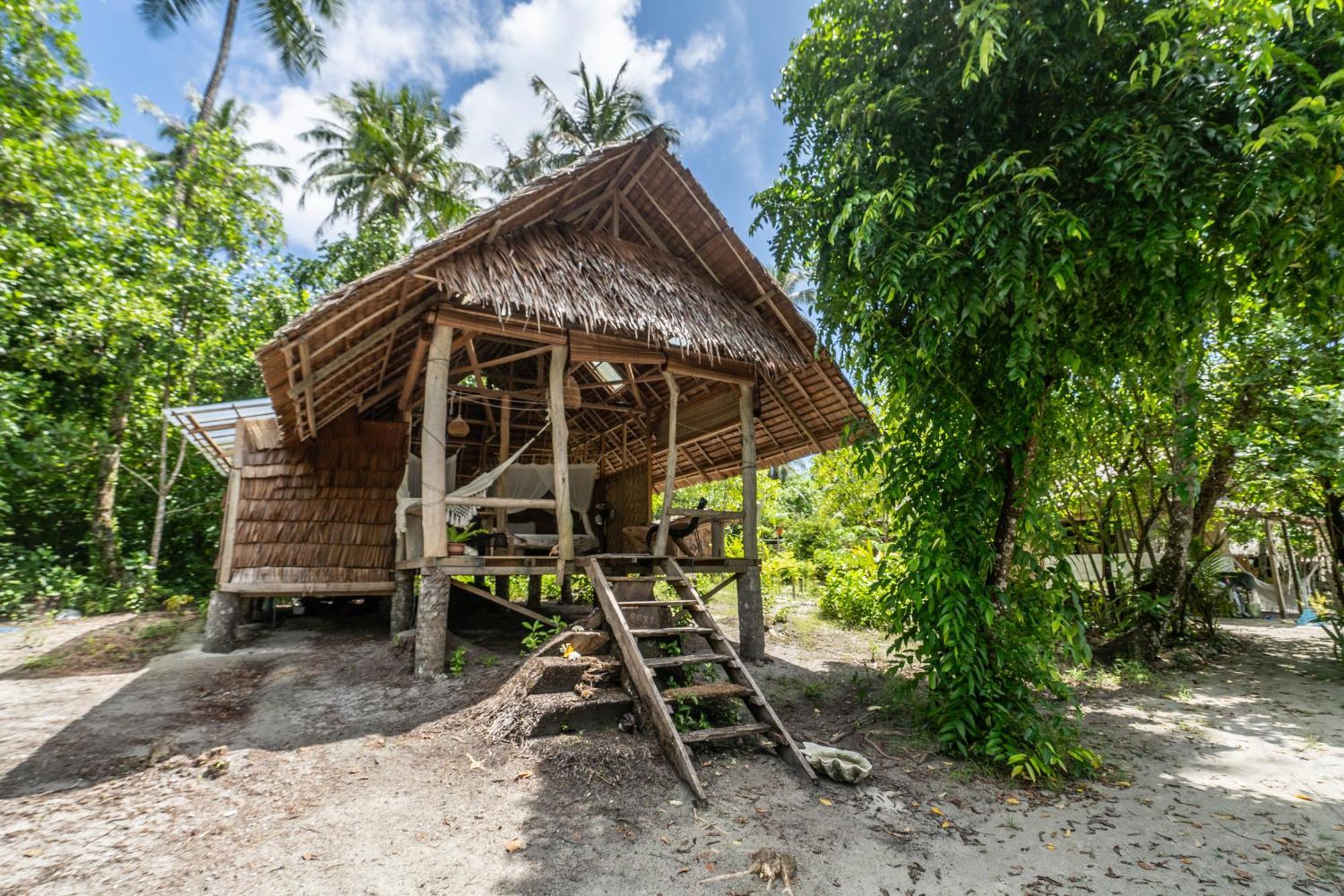 Pinang Island - Private Island Sea View Bungalows Singkil  Luaran gambar